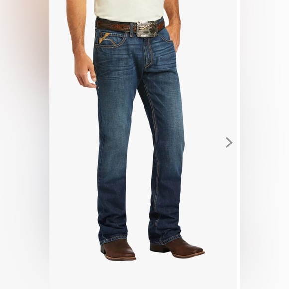 Ariat Mens M2 Traditional Relaxed Kerwin Boot Cut Jeans - Picture 1 of 6